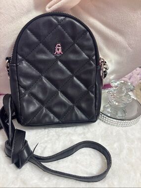 Steve Madden Quilted Black Crossbody Bag W/Long Strap